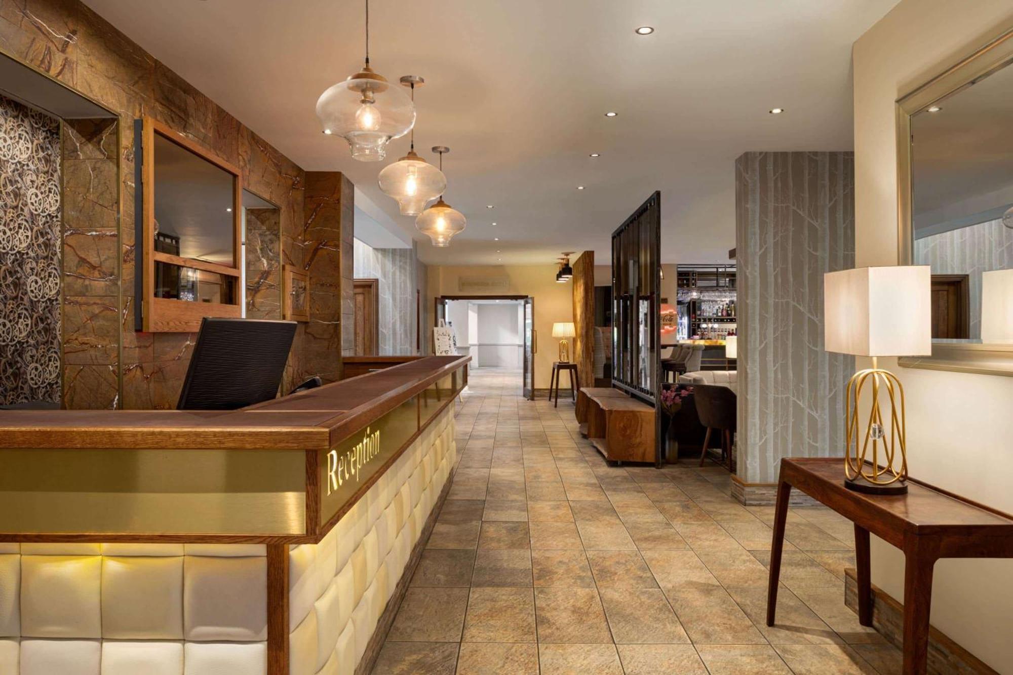 Heritage Park Pontypridd, Trademark Collection By Wyndham Buitenkant foto